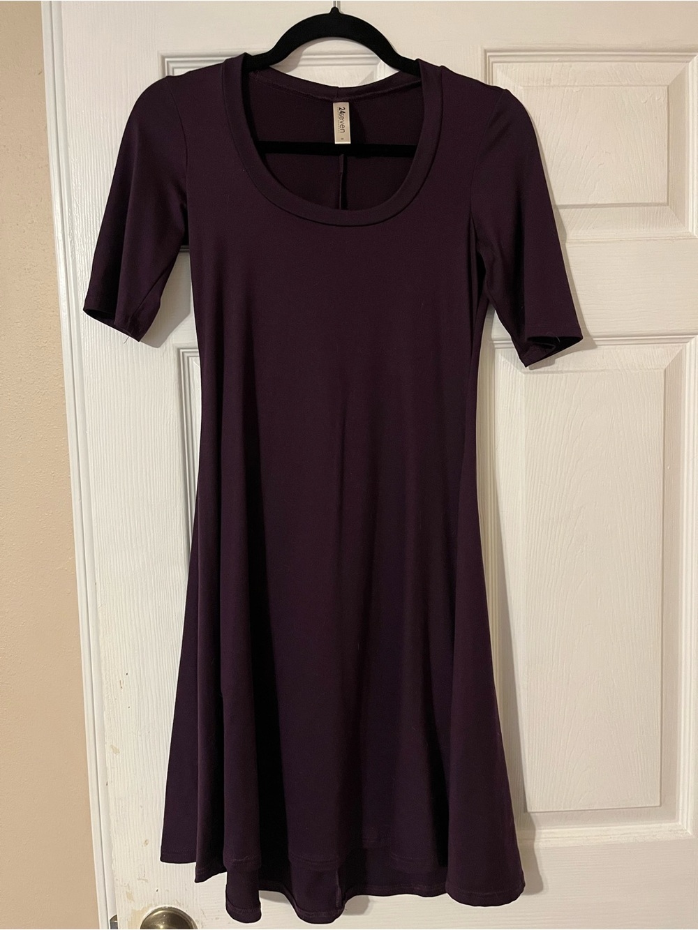 Scoop Neck Midi Dress in Deep Plum